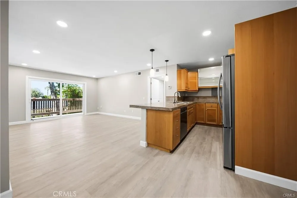 23515 Lyons Avenue #291 Valencia, CA 91355