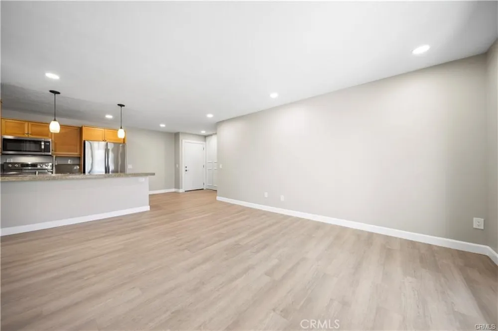 23515 Lyons Avenue #291 Valencia, CA 91355
