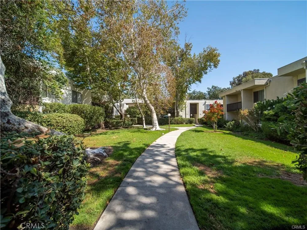23515 Lyons Avenue #291 Valencia, CA 91355