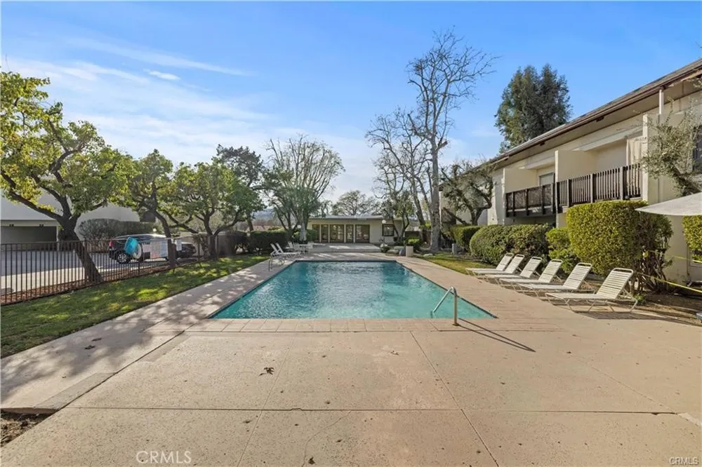 23515 Lyons Avenue #291 Valencia, CA 91355