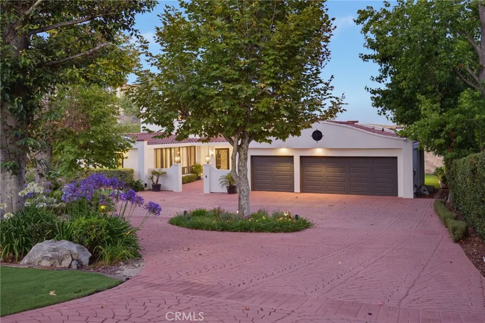 8 Burrell Lane Rancho Palos Verdes, CA 90275