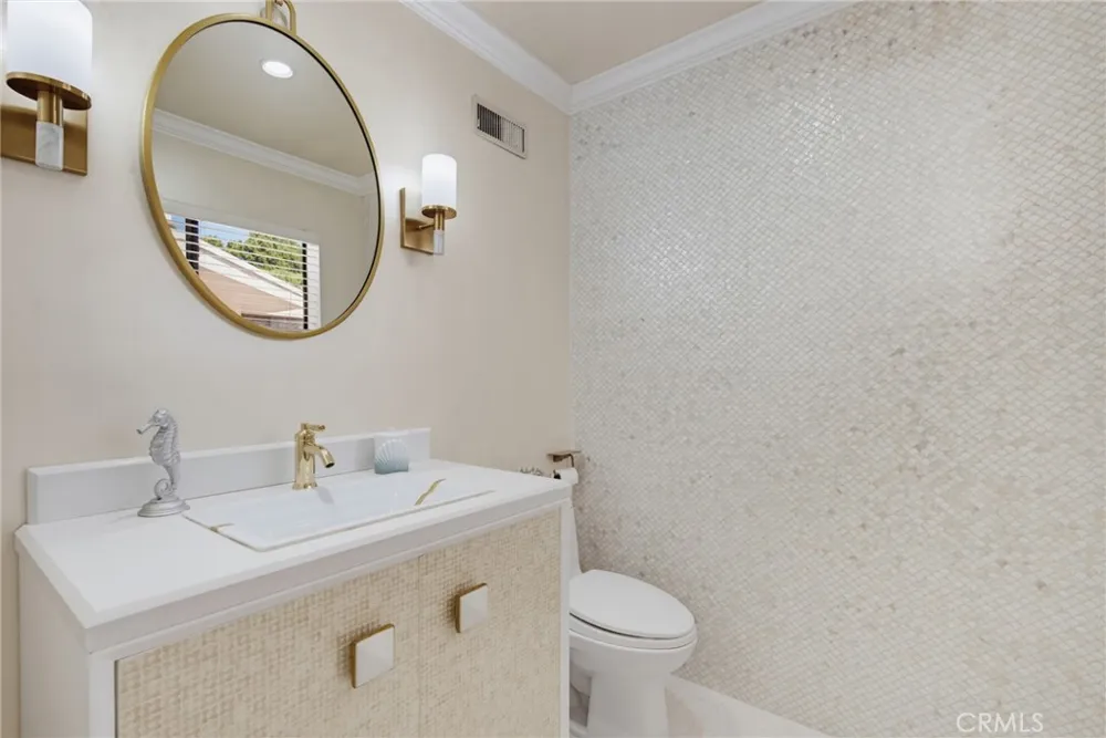 8 Burrell Lane Rancho Palos Verdes, CA 90275