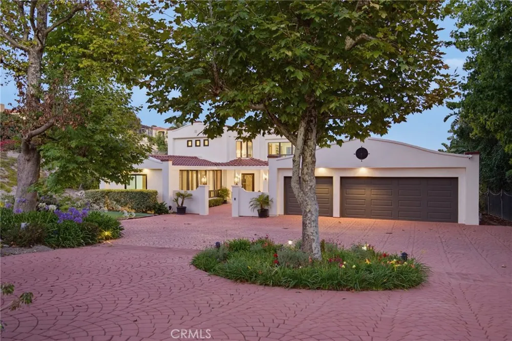 8 Burrell Lane Rancho Palos Verdes, CA 90275