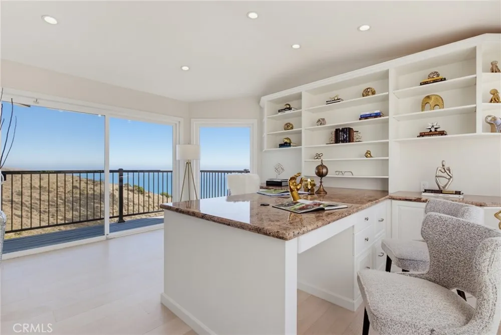 8 Burrell Lane Rancho Palos Verdes, CA 90275