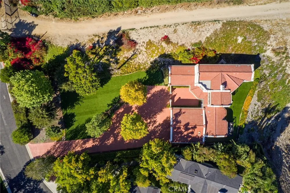 8 Burrell Lane Rancho Palos Verdes, CA 90275