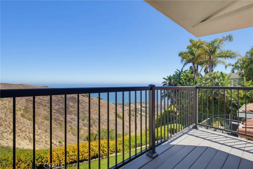 8 Burrell Lane Rancho Palos Verdes, CA 90275