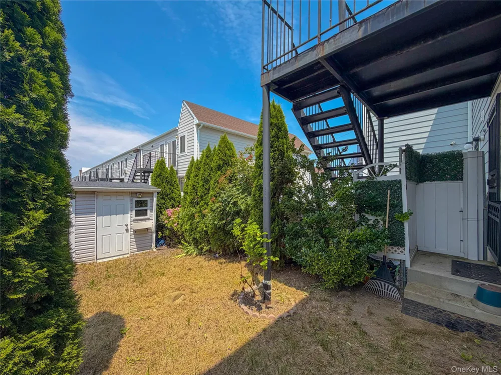 6106 Beach Front Road #73 Arverne, NY 11692