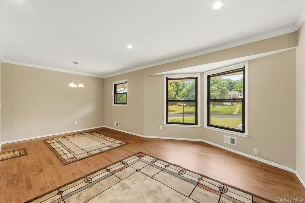 27 Walden Court #J Yorktown Heights, NY 10598