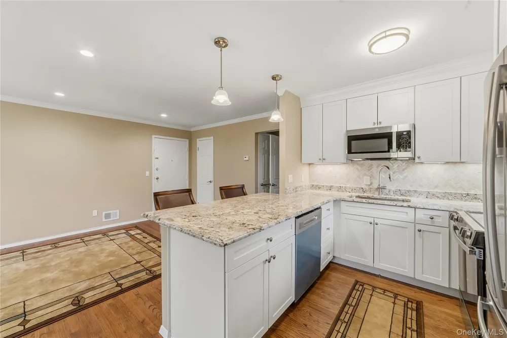 27 Walden Court #J Yorktown Heights, NY 10598