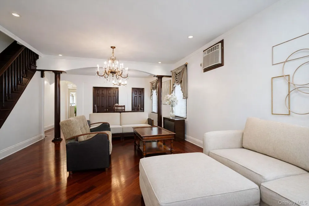 34 Simonson Place Staten Island, NY 10302