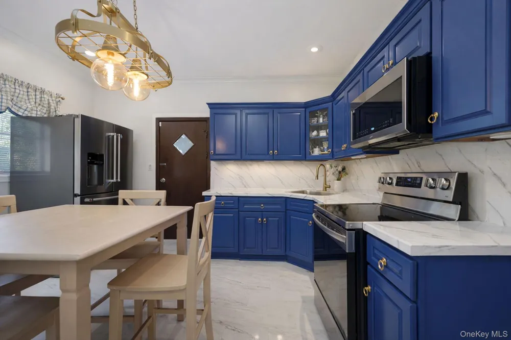 34 Simonson Place Staten Island, NY 10302