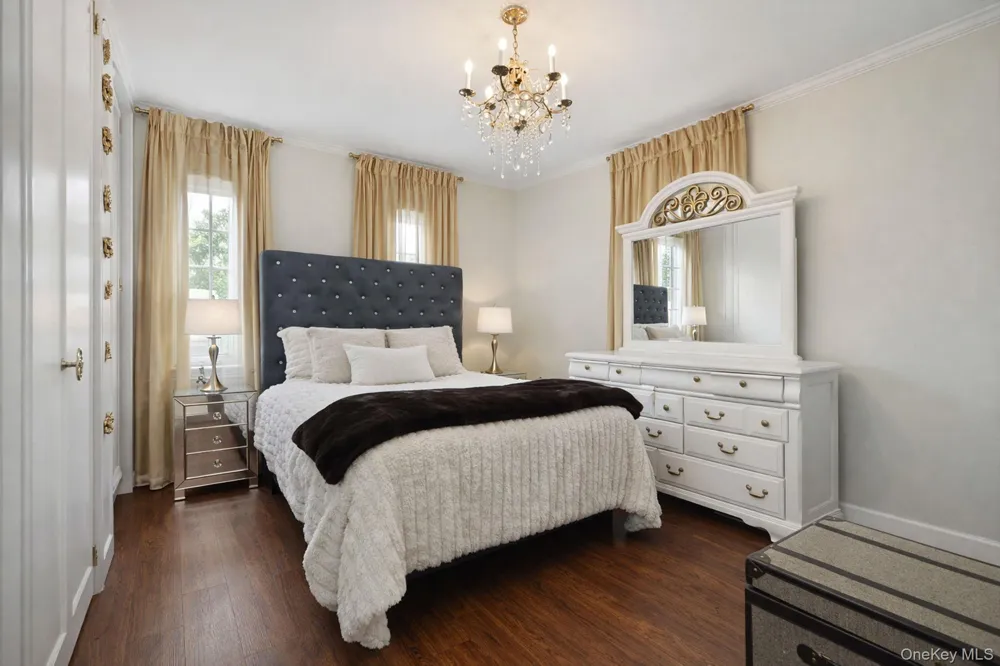 34 Simonson Place Staten Island, NY 10302