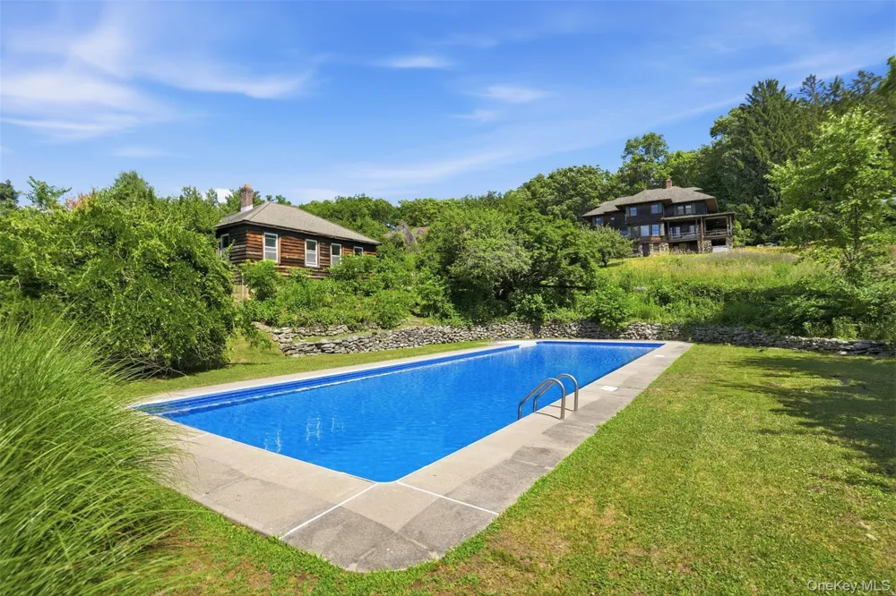 37 Ridge Road Cornwall, NY 12518