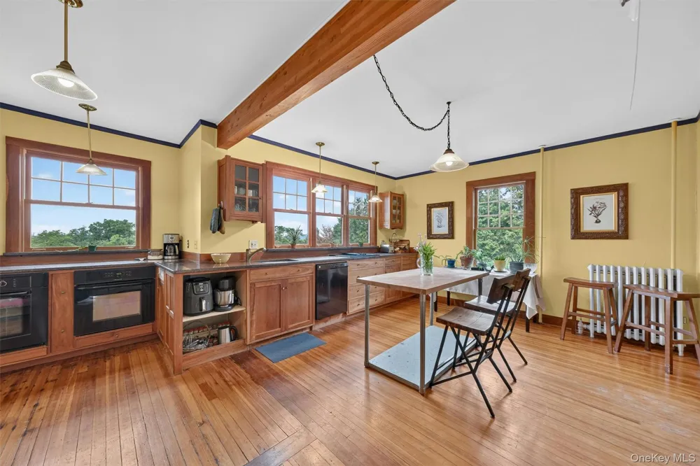 37 Ridge Road Cornwall, NY 12518