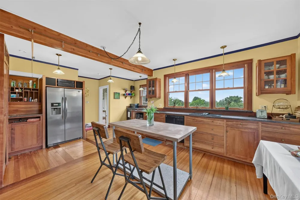 37 Ridge Road Cornwall, NY 12518