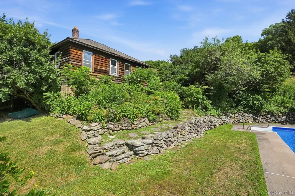 37 Ridge Road Cornwall, NY 12518