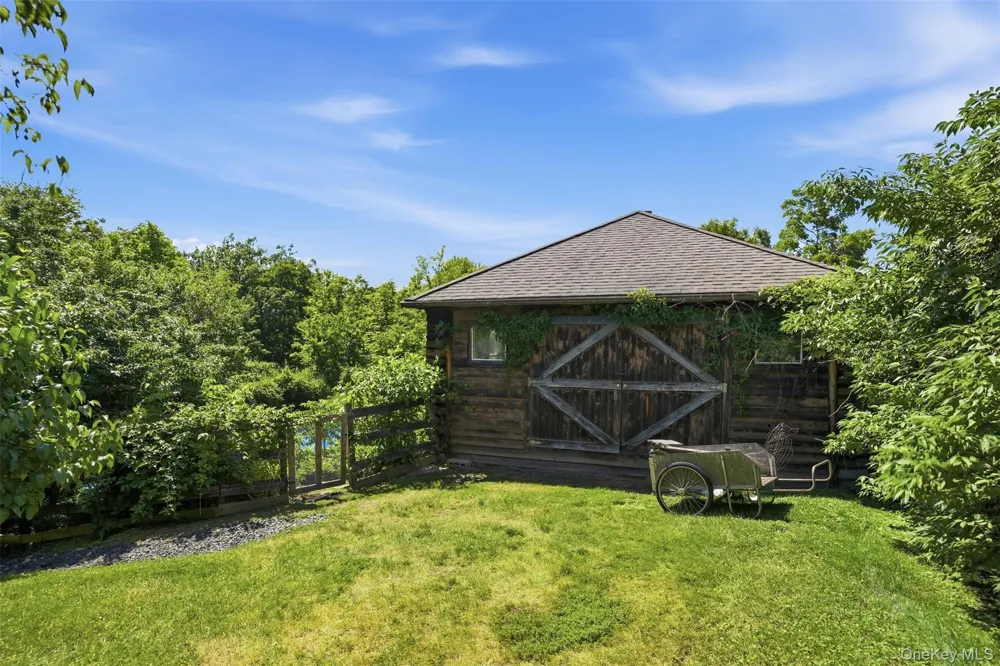 37 Ridge Road Cornwall, NY 12518