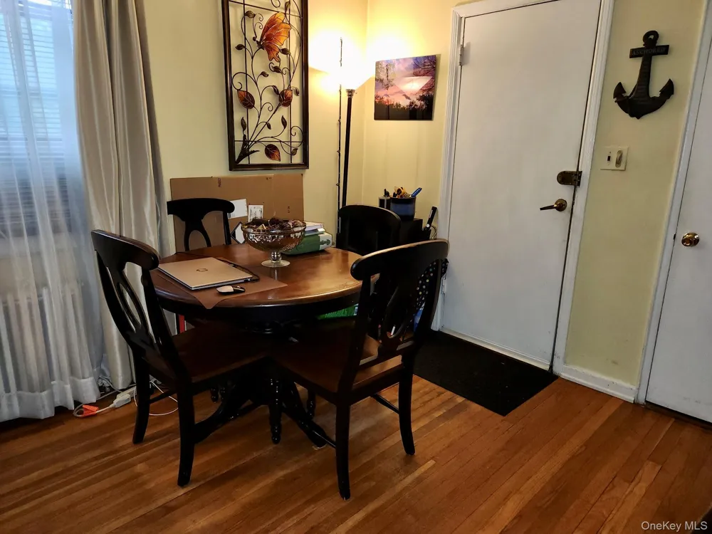 260-40 Langston Avenue #A Glen Oaks, NY 11004