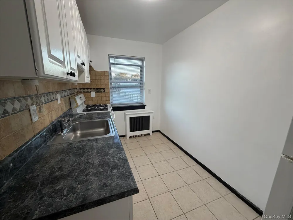 260-40 Langston Avenue #A Glen Oaks, NY 11004