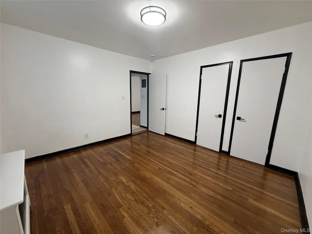 260-40 Langston Avenue #A Glen Oaks, NY 11004