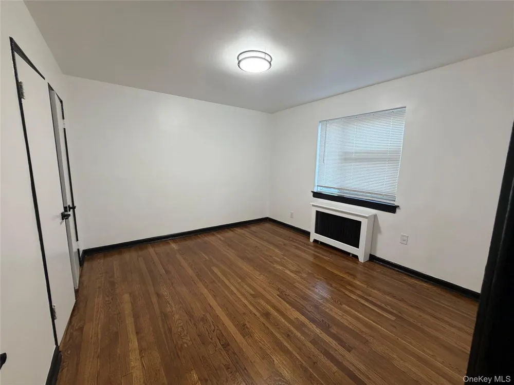260-40 Langston Avenue #A Glen Oaks, NY 11004