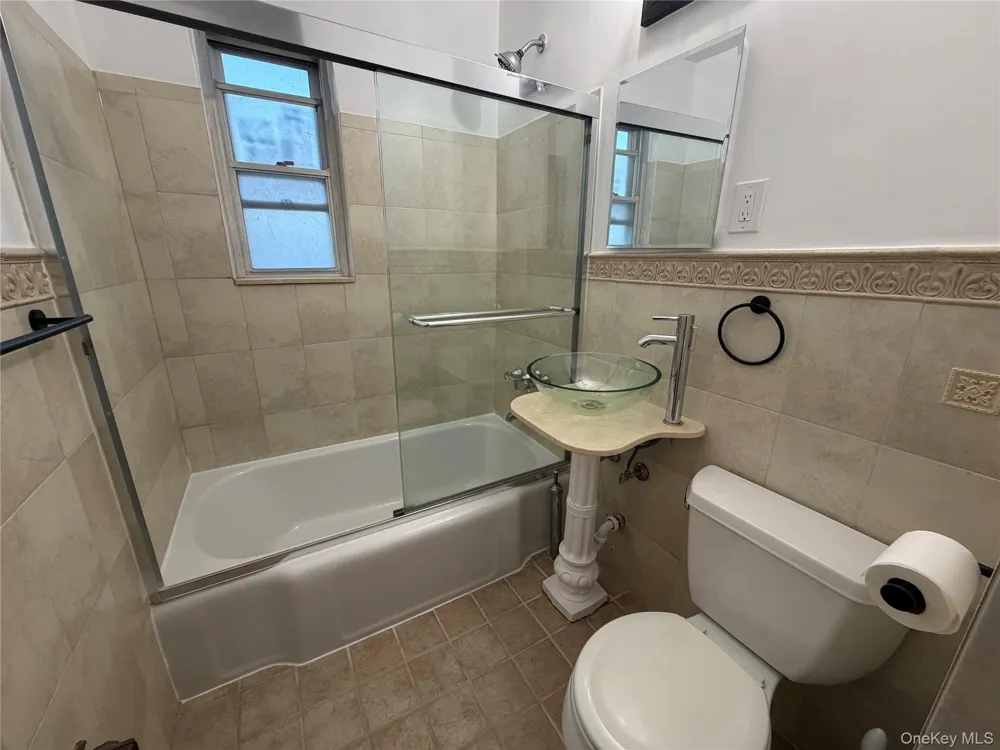 260-40 Langston Avenue #A Glen Oaks, NY 11004