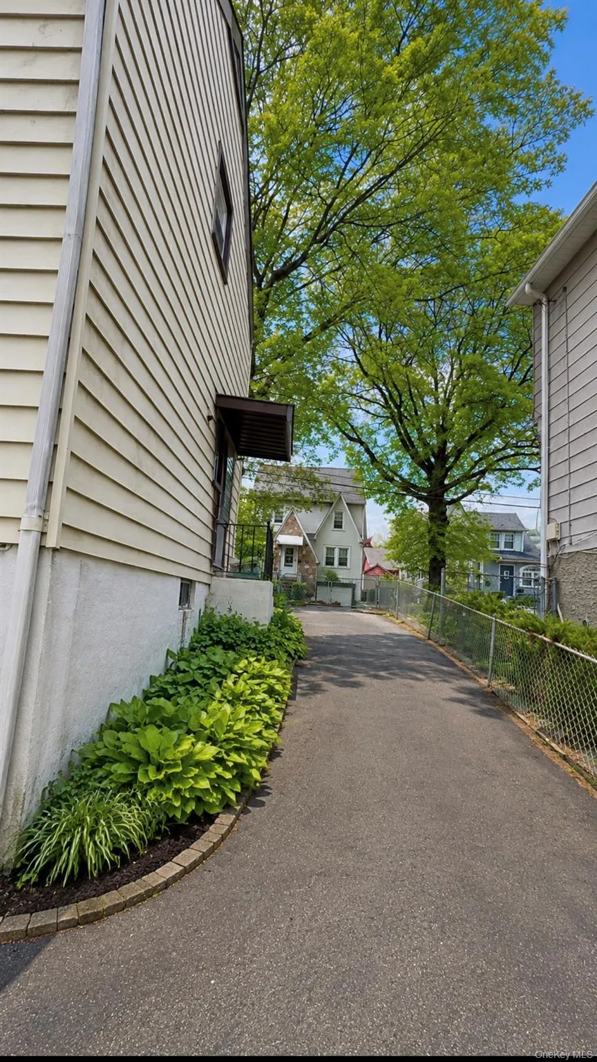 47 Saint Pauls Place Mount Vernon, NY 10550