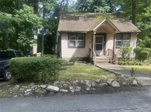 214 Walnut Road
