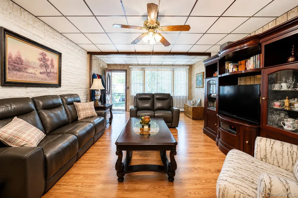 6149 62nd Avenue Middle Village, NY 11379