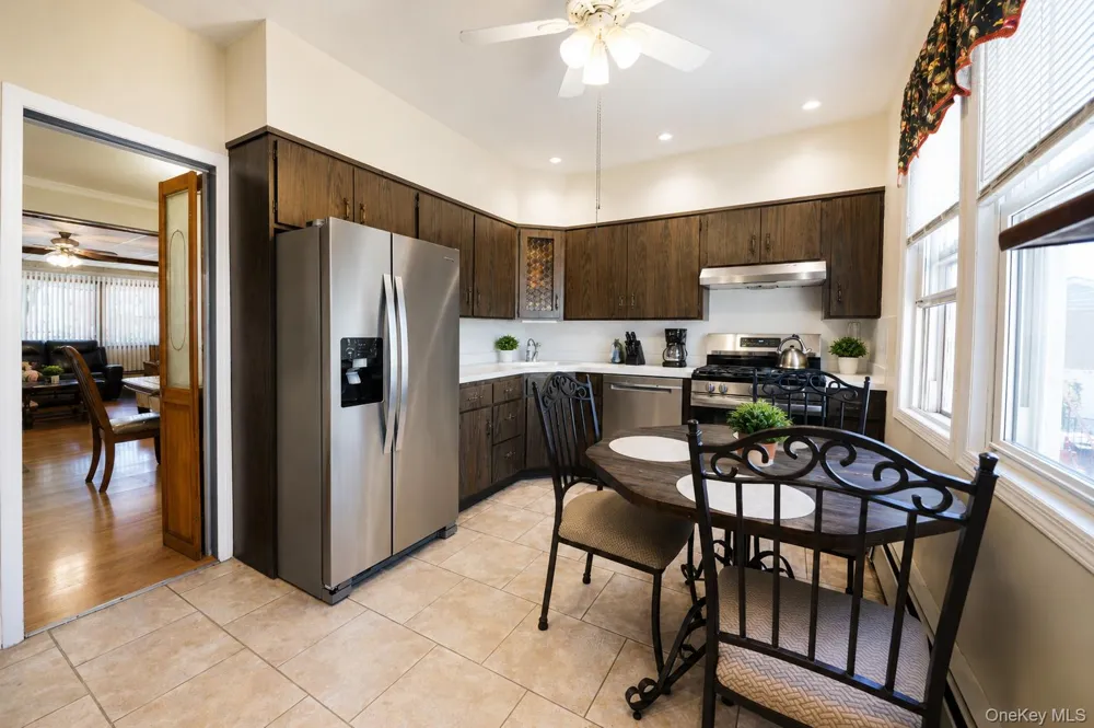 6149 62nd Avenue Middle Village, NY 11379