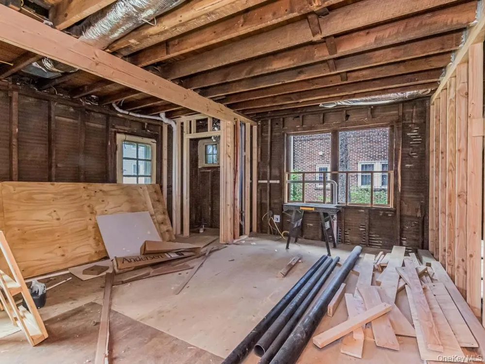484 E 5th Street Mount Vernon, NY 10553