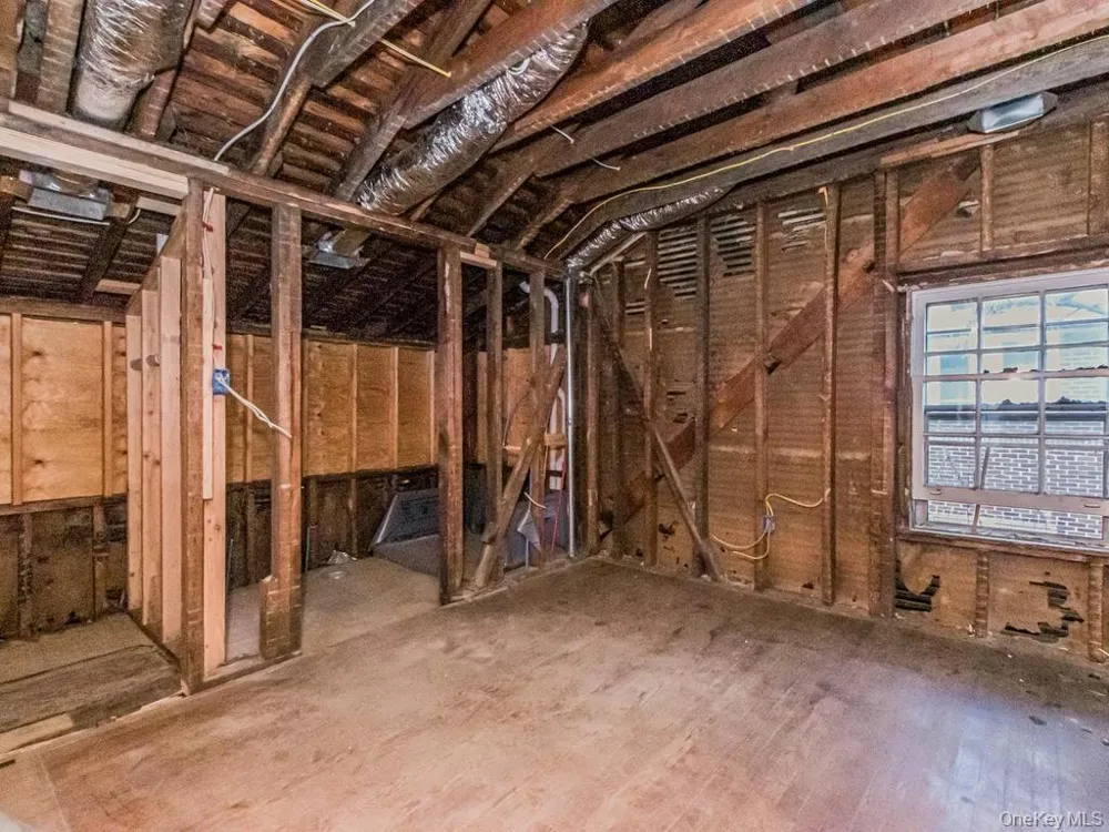 484 E 5th Street Mount Vernon, NY 10553