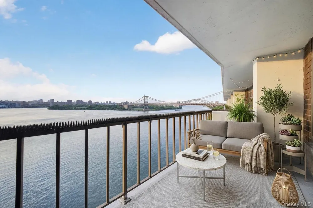 25-40 Shore Boulevard #15Q Astoria, NY 11102