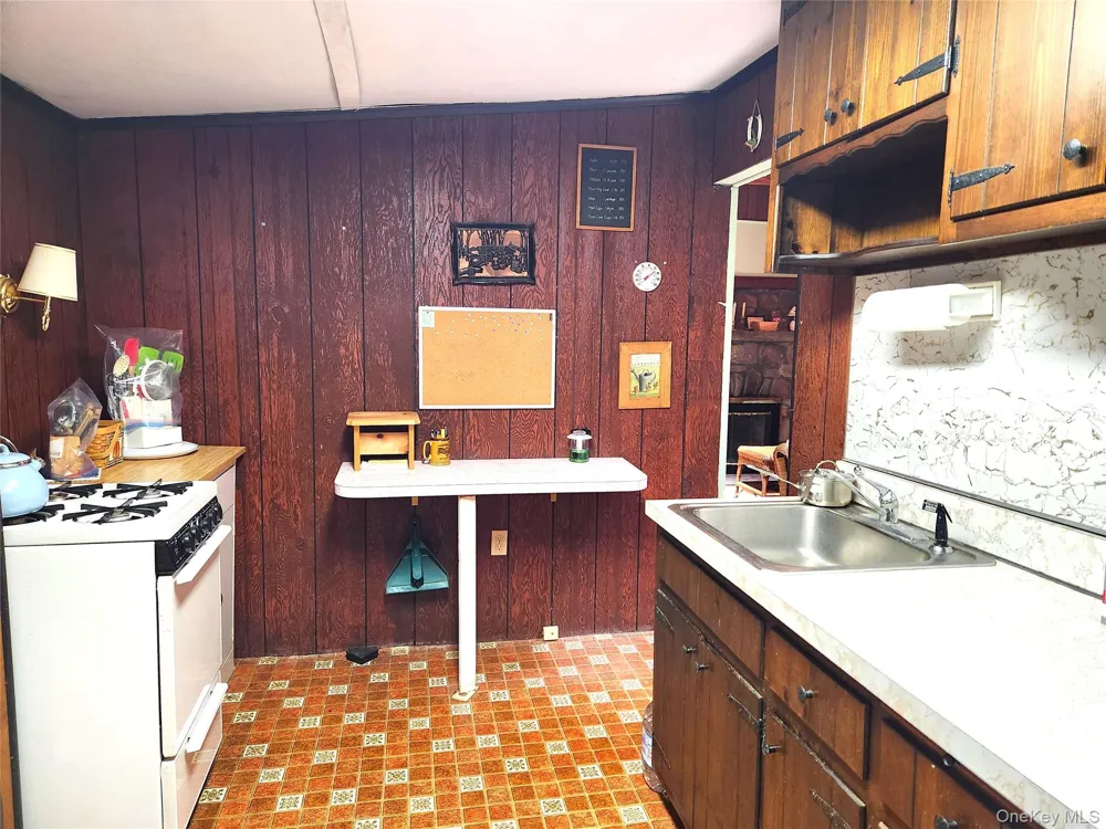 24 Eldridge Street S Smallwood, NY 12778