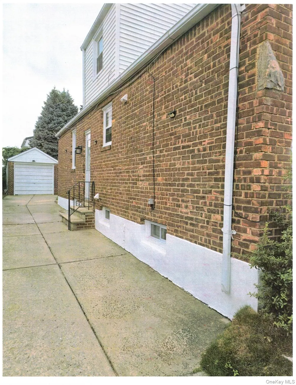 118-26 229 Cambria Heights, NY 11412