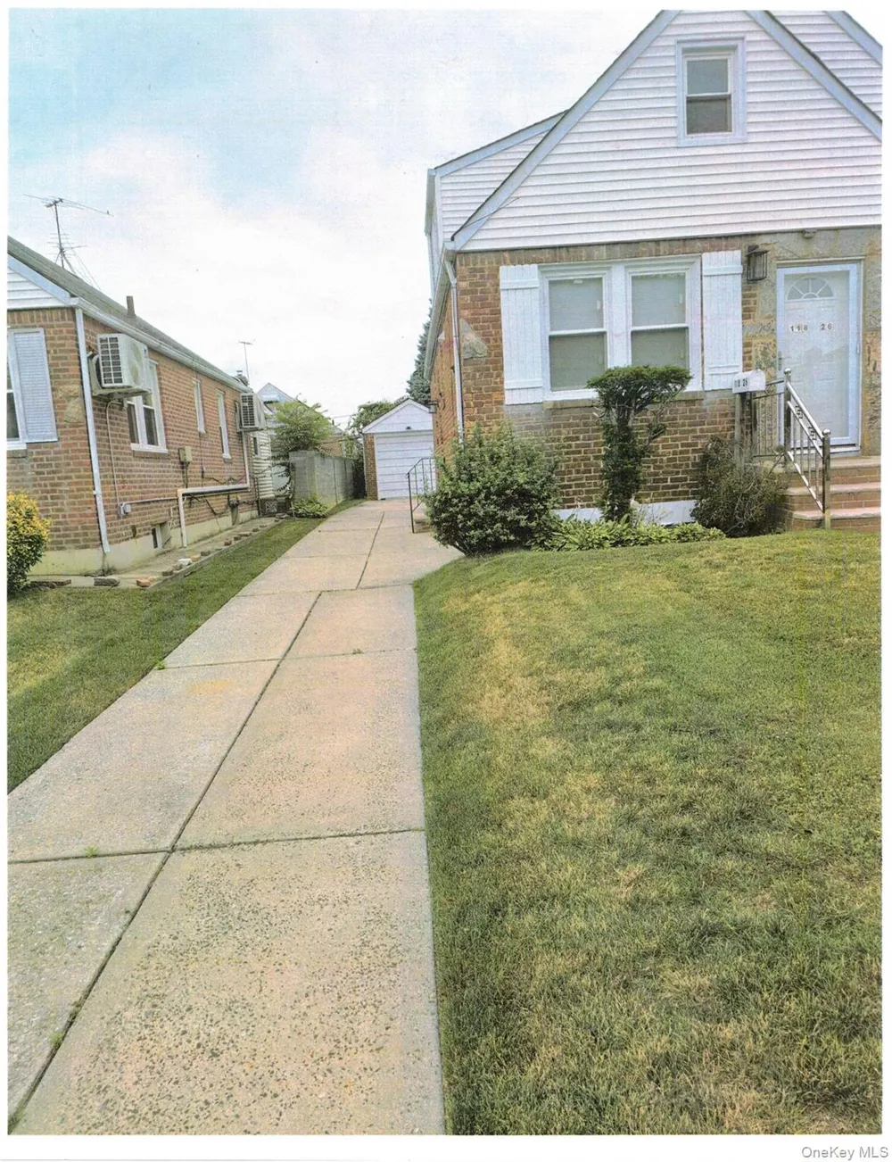 118-26 229 Cambria Heights, NY 11412