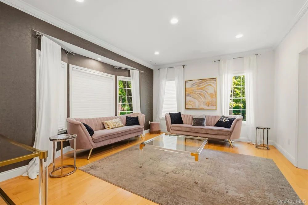 281 Phillips Hill Road New City, NY 10956