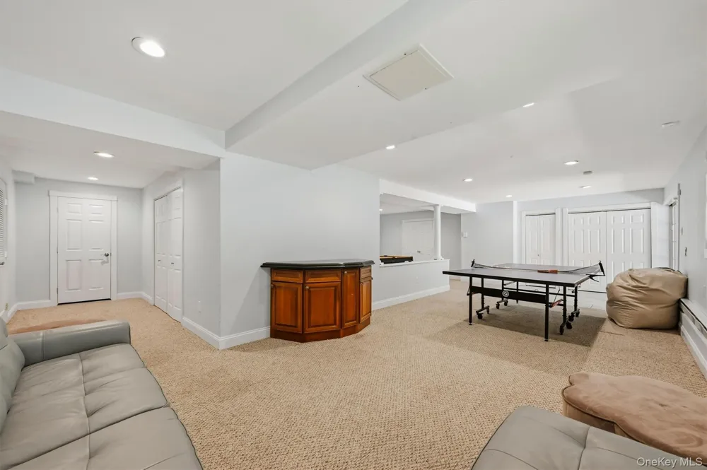 281 Phillips Hill Road New City, NY 10956
