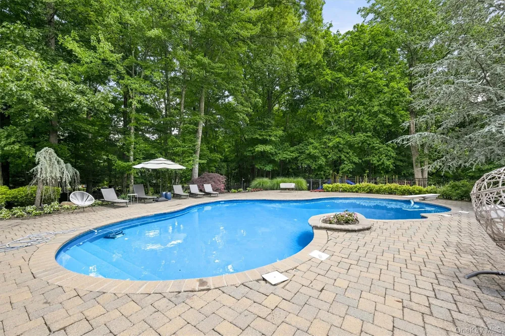 281 Phillips Hill Road New City, NY 10956