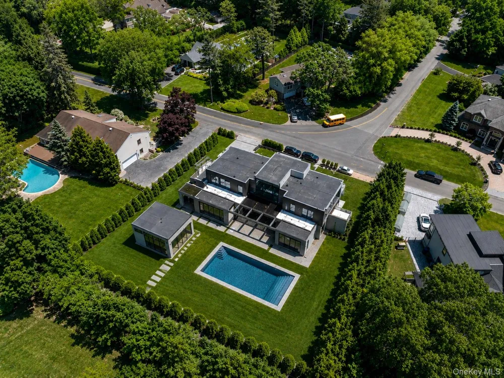 1322 Everit Place Hewlett Harbor, NY 11557