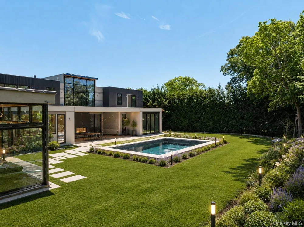 1322 Everit Place Hewlett Harbor, NY 11557