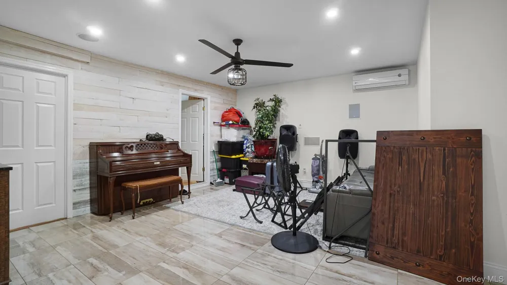 2694 Dorothy Street Bellmore, NY 11710