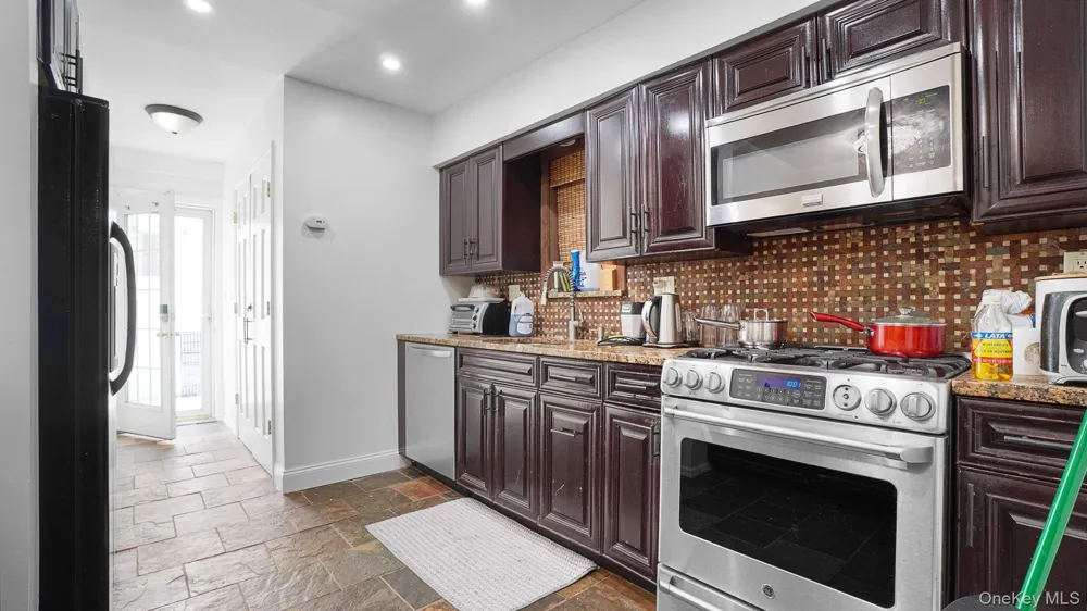 2694 Dorothy Street Bellmore, NY 11710