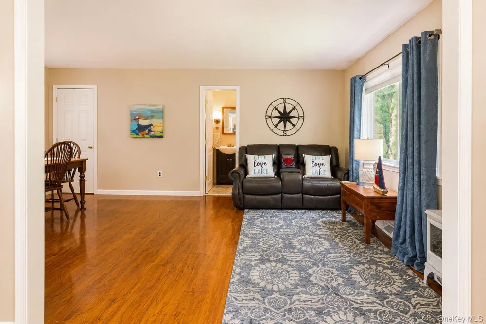 5 High View Terrace Rock Hill, NY 12775