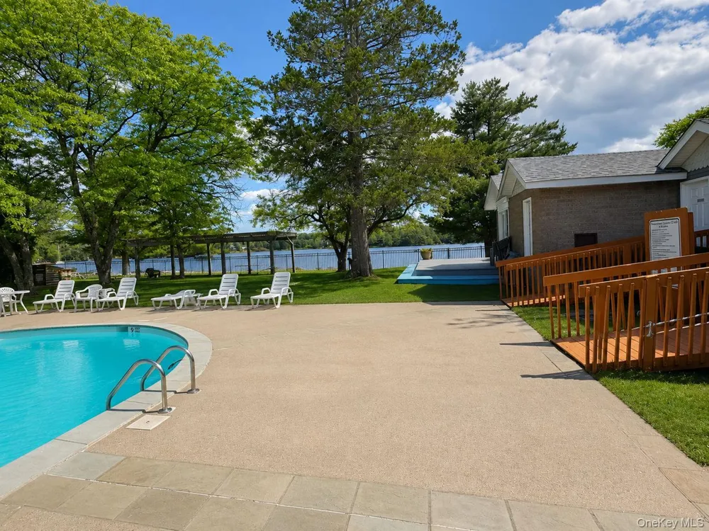5 High View Terrace Rock Hill, NY 12775