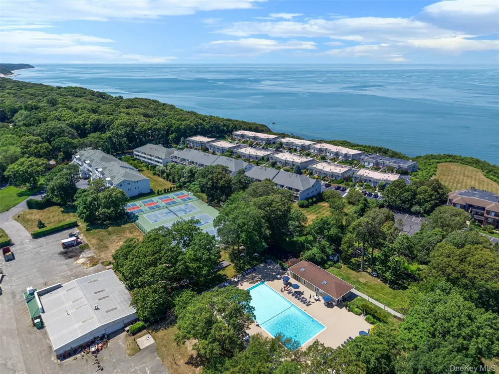 103 Fox Hill Drive Baiting Hollow, NY 11933