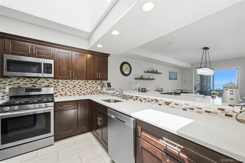 103 Fox Hill Drive Baiting Hollow, NY 11933