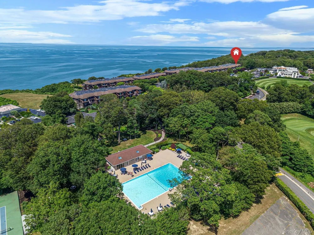 103 Fox Hill Drive Baiting Hollow, NY 11933