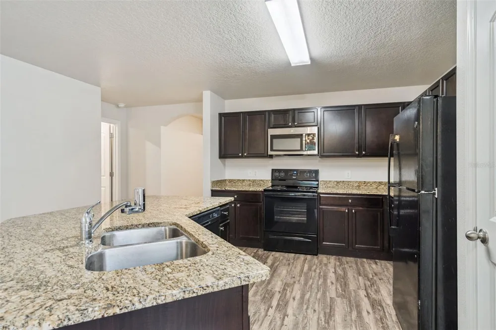 2222 CASPIAN DRIVE Lakeland, FL 33805