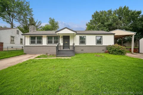 809 Cedar Avenue